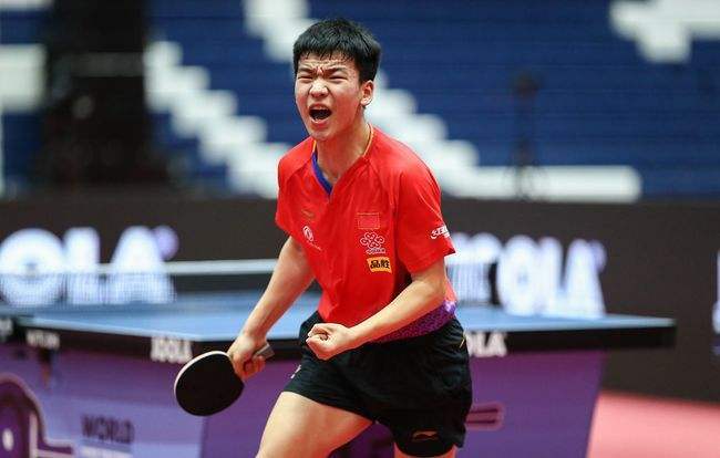 国足球的发 国足球的发